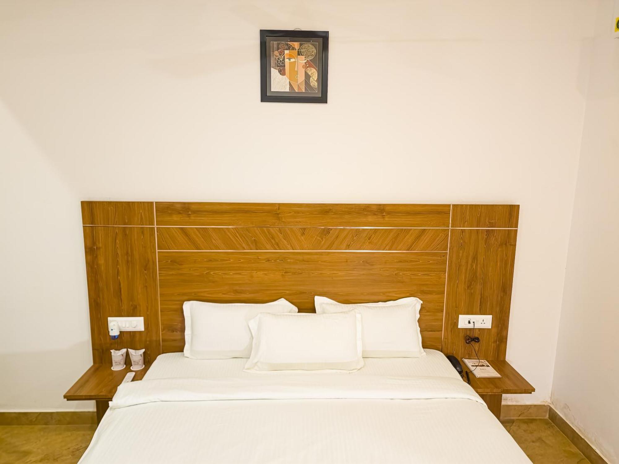 Amritara Ramila Kutir Hotel Ayodhya Exterior photo